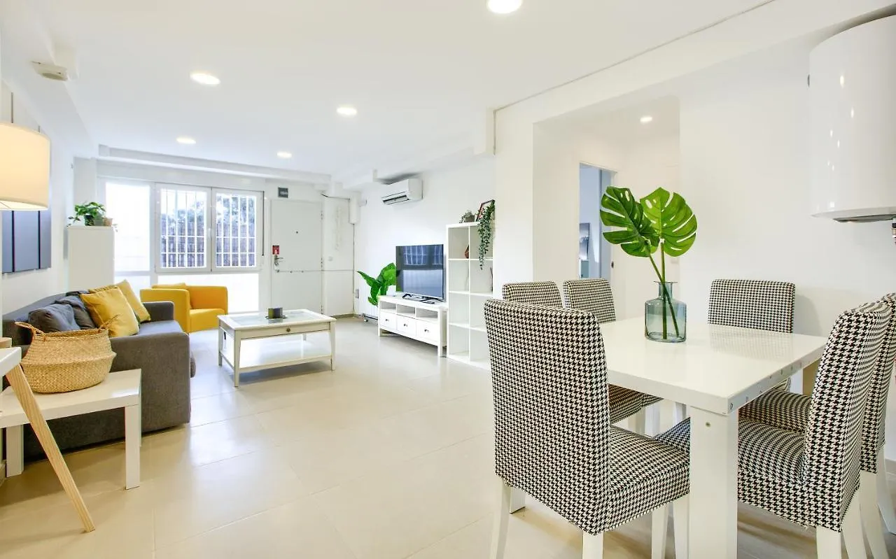 Charming Madrid La Elipa - 3 Dormitorios Apartment