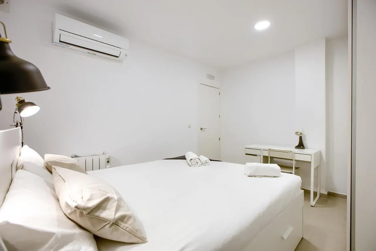 Apartment Charming Madrid La Elipa - 3 Dormitorios